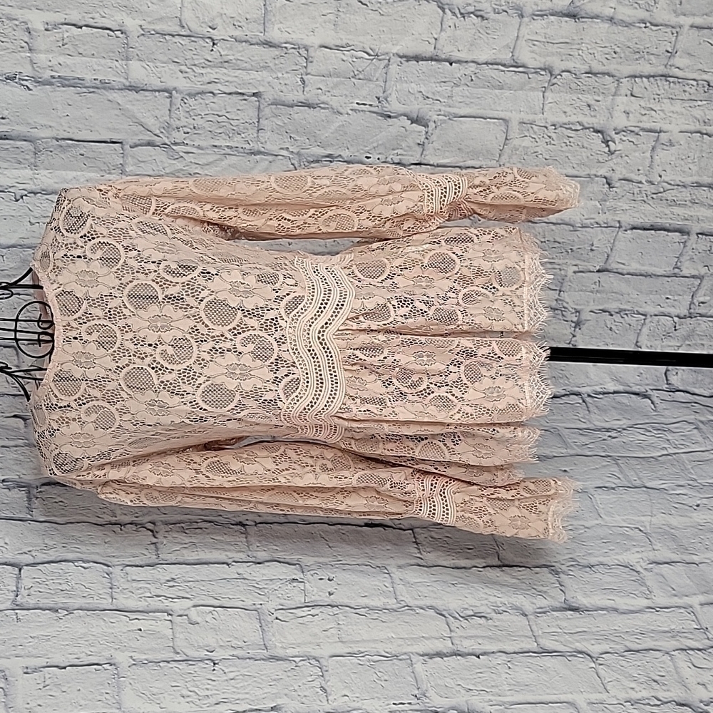 NLW Current Fashions Blush Pink Lace Peplum Top Small Bell Sleeve Boho